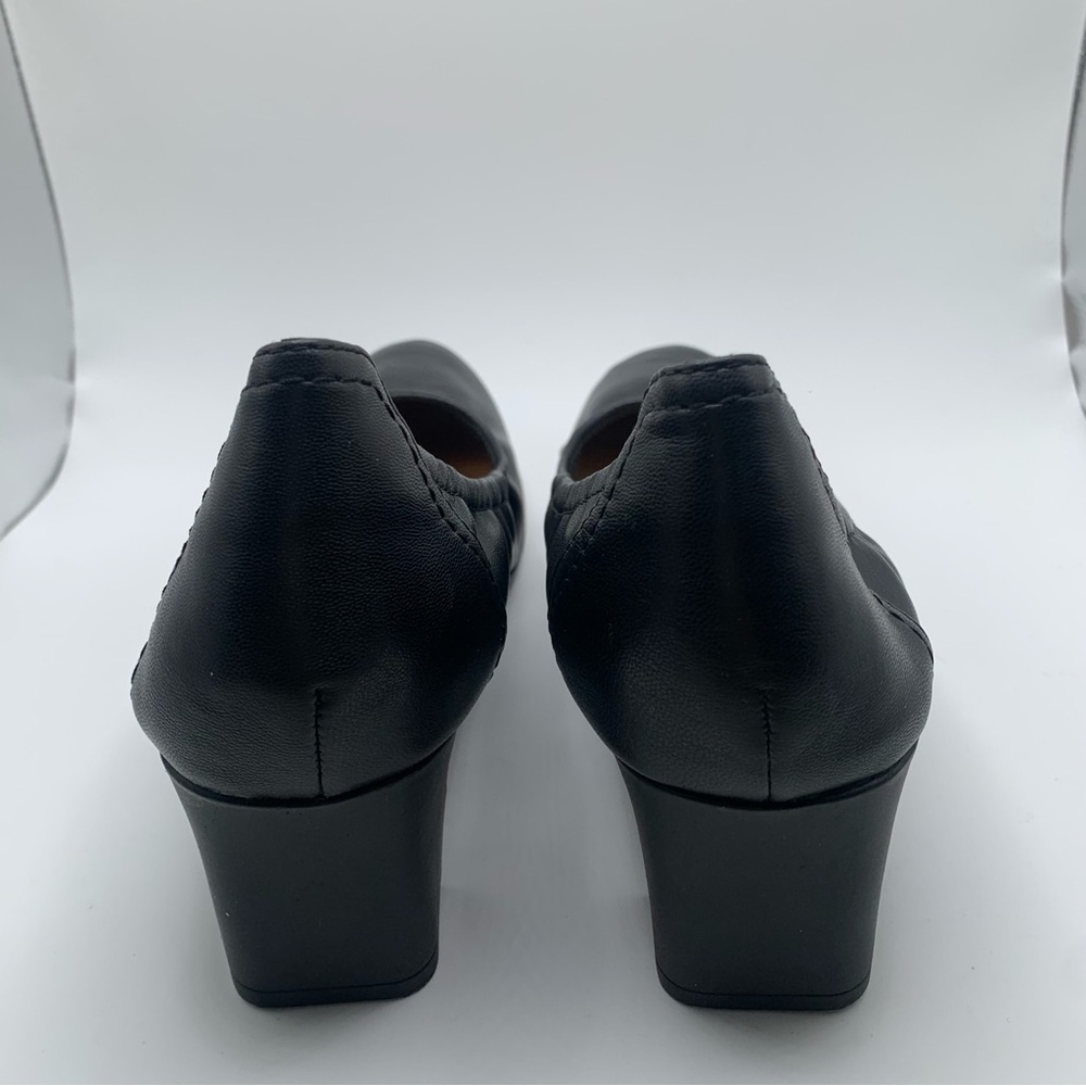 NWOB Clarks Women's Neiley Pearl Slip-On Pumps black leather size 8.5 Wide 1299 - Picture 7 of 13